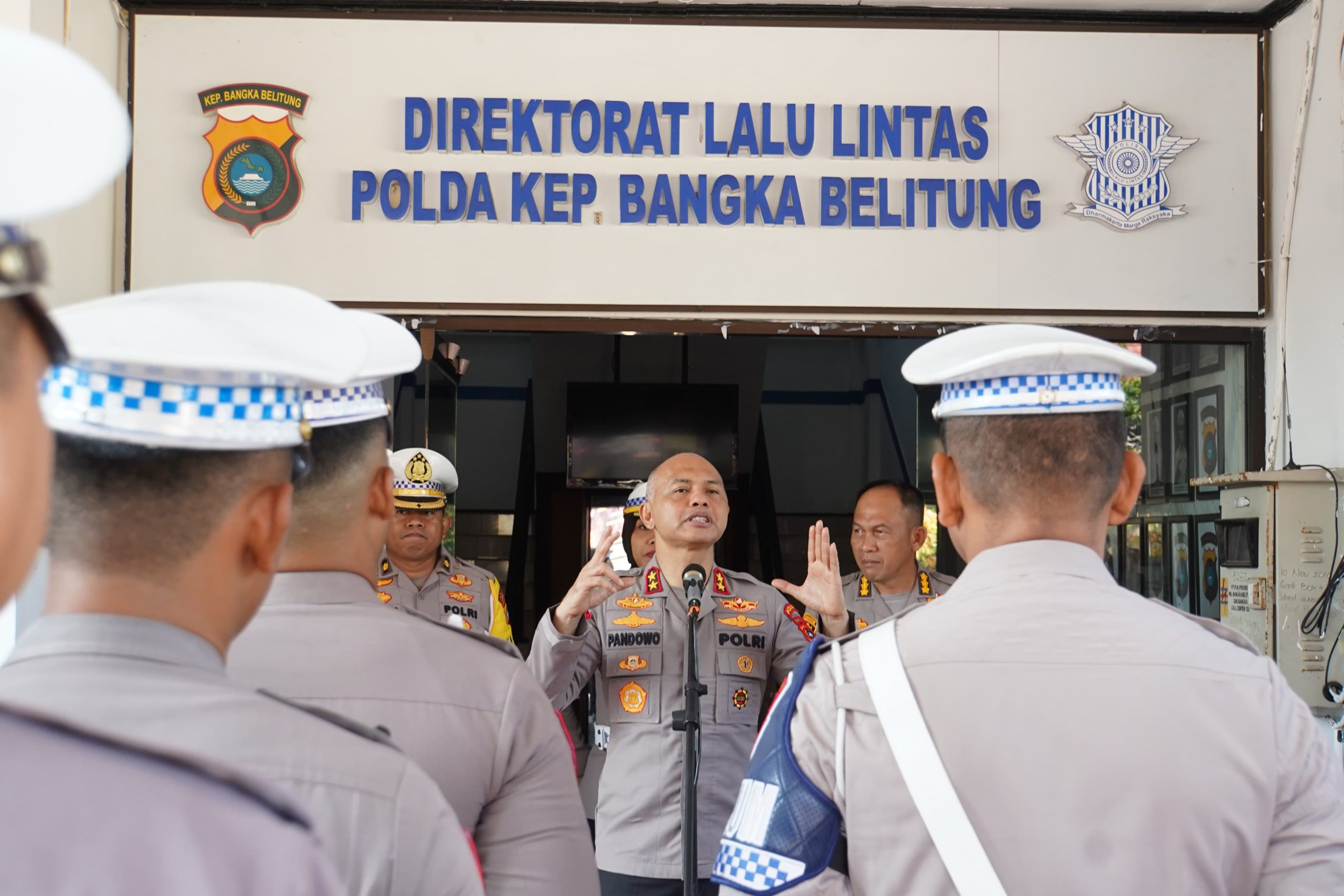 Ini Pesan Kapolda Babel untuk Jajaran Lantas: Jaga Penampilan, Utamakan Keselamatan 6 IMG 20250724 WA0069 scaled