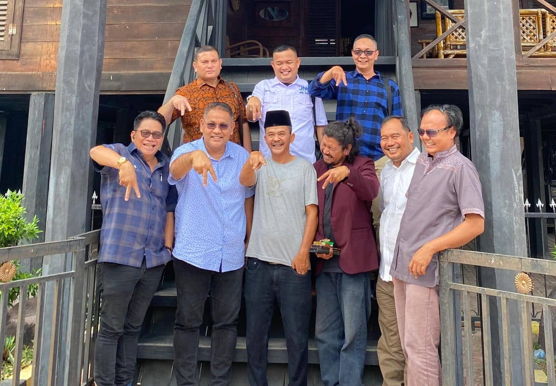 Ketum JMSI dan Pengurus Pusat Kunjungi Rumah Adat Bagas Godang di Madina Sumut 2 IMG 20250726 WA0105