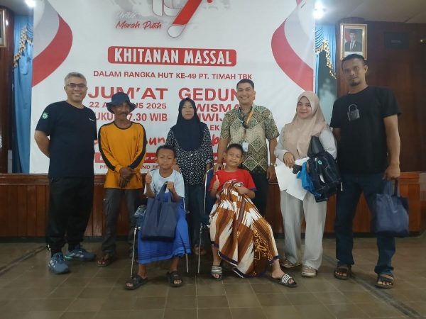 Khitanan Massal PT Timah di Mentok Disambut Antusias Warga 6 68a8262e000b3