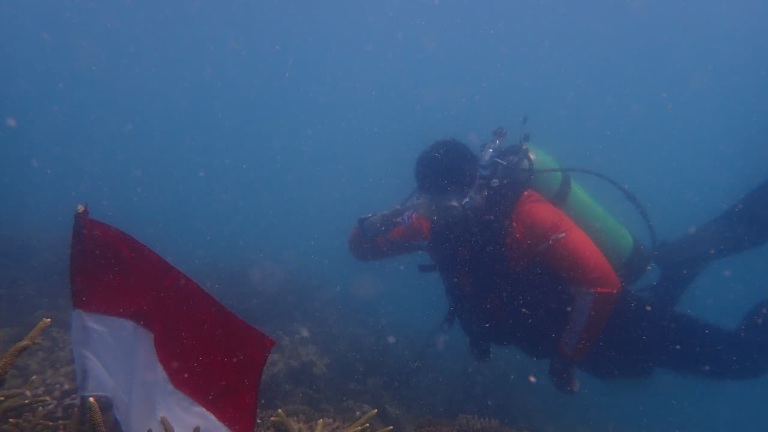 Merah Putih Berkibar di Dasar Laut Tuing Bangka, Persembahan HUT ke-80 RI 4 IMG 20250817 WA0089