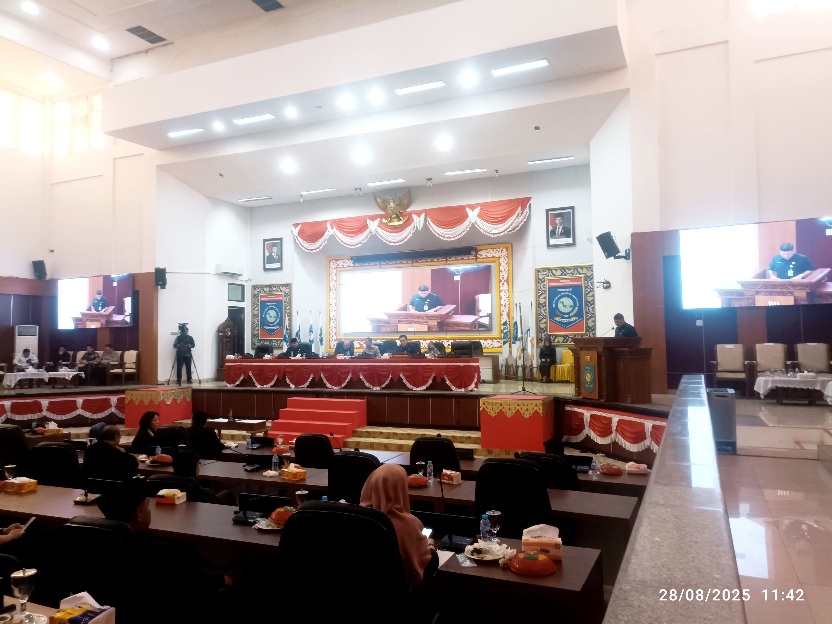 DPRD Babel Setujui Ranperda Pakaian Adat dan Sampah Regional 4 IMG 20250828 WA0060