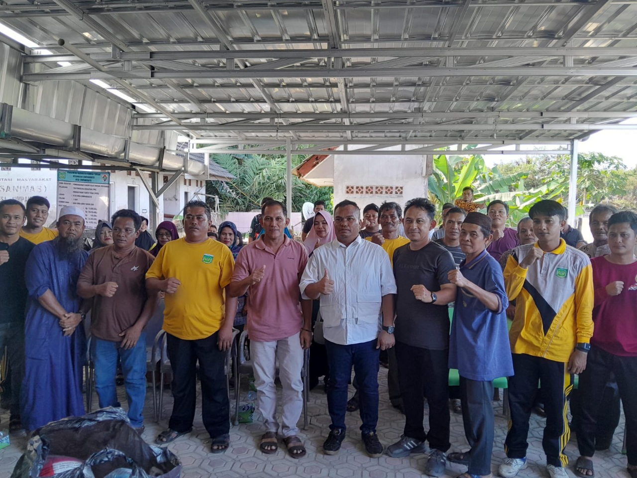 Sardi Reses di Simpang Katis Bangka Tengah Warga Suarakan Penerangan Jalan hingga Bibit Lada 4 IMG 20250920 WA0030