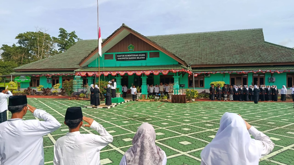 Wabup Debby: Santri Bangka Selatan Harus Jadi Penjaga Nilai dan Penggerak Peradaban 2 download 5 3