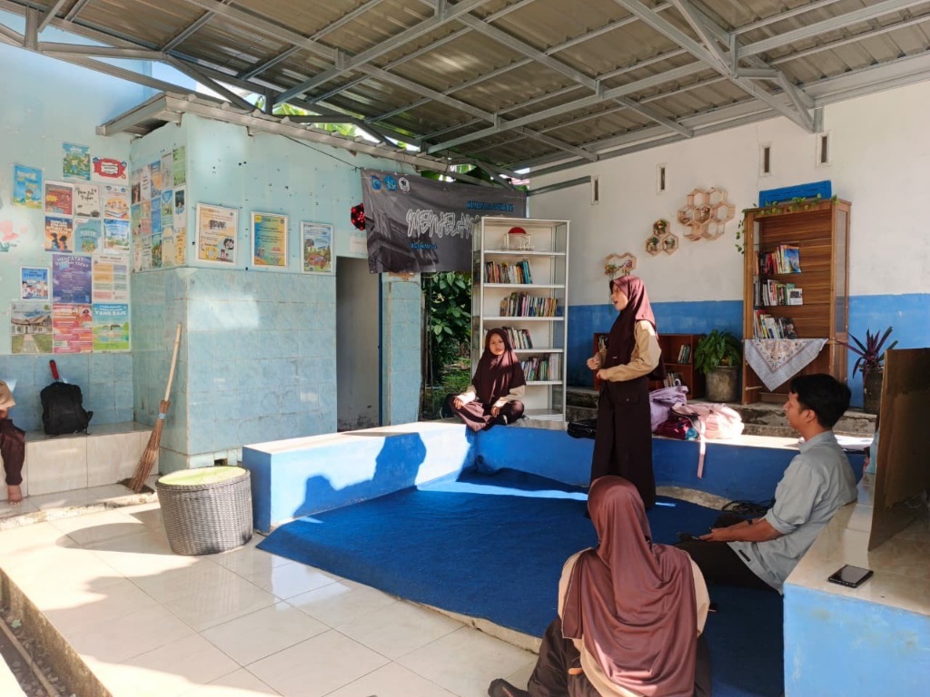 Siswa SMPN 2 Pangkalpinang Belajar Pertimahan Lewat Buku Baru 3 690879d92e849